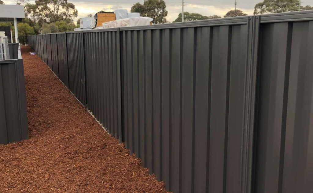 melbourne colorbond steel fence